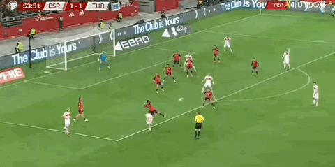 厄兹詹世界波破门，土耳其2-1西班牙