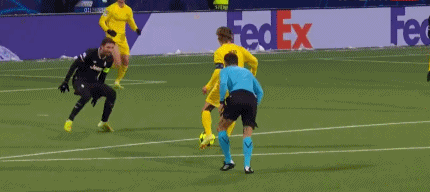 博德闪耀获得点球机会