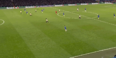 埃斯特旺面对巴萨打进精彩一条龙