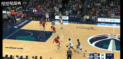 爱德华兹命中第1200记三分时刻