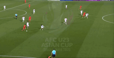 第55分钟王钰栋凌空射门被门将挡出