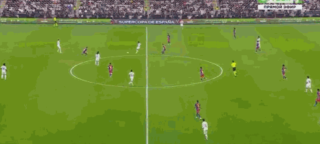 拉菲尼亚低射远角破门，巴萨1-0皇马