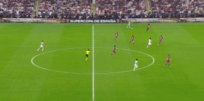 维尼修斯过人后打门得手，巴萨1-1皇马