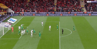 塞内加尔头球破门但犯规在先进球无效