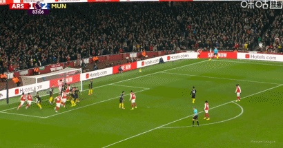 梅里诺角球机会破门，阿森纳2-2曼联