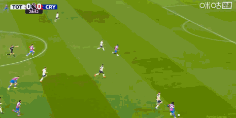 萨尔跟进小角度打门破门但越位在先进球无效