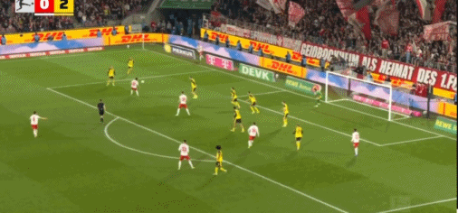 卡明斯基禁区打门折射破门，多特2-1科隆