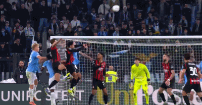 阿特卡梅抽射破门但手球在先