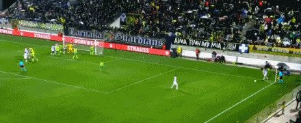 萨尔梅开二度，AEK拉纳卡1-2水晶宫