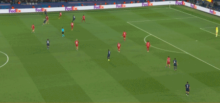 克瓦拉茨赫利亚过掉门将打空门得手，巴黎2-0利物浦