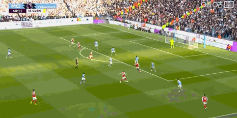 埃泽远射被门柱拒绝