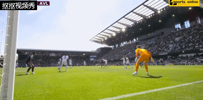 罗格斯射门偏出门柱