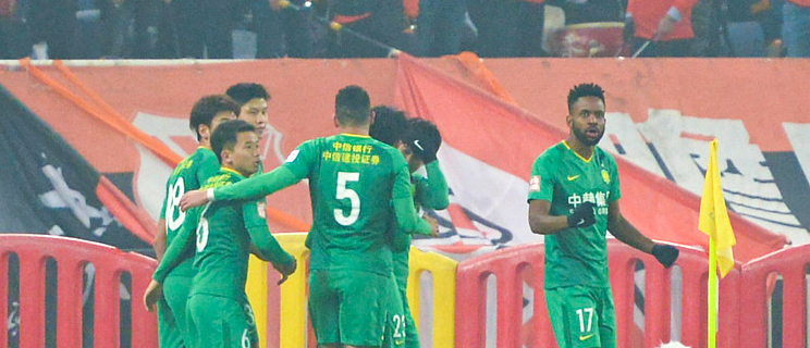 9年首冠!张稀哲绝杀,国安总分3-3鲁能夺足协杯冠军